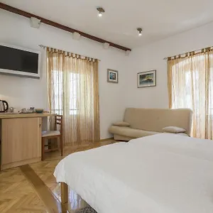 Apartment Carrara, Split